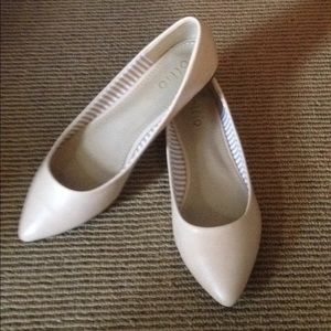 NIB Cream Ballet Flats